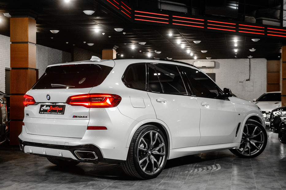 Продам BMW X5 M50D 2020 года в Одессе