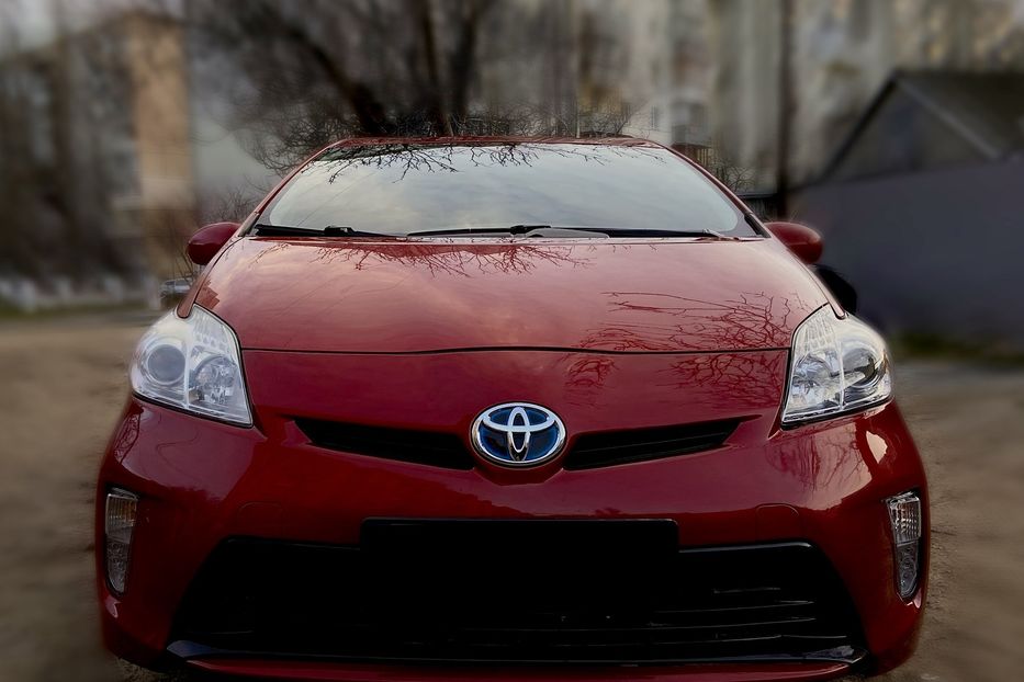 Продам Toyota Prius 2013 года в Одессе