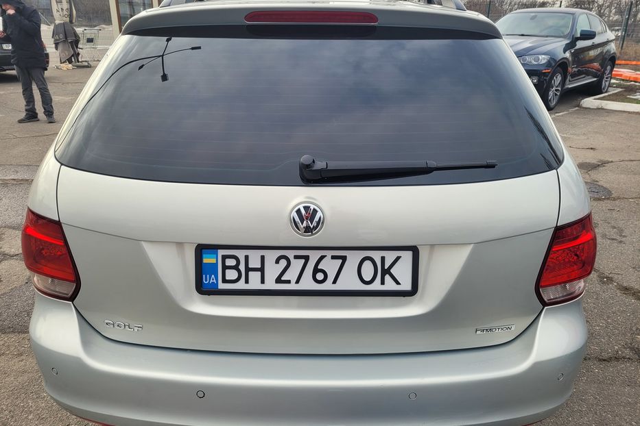 Продам Volkswagen Golf  VI 2010 года в Одессе