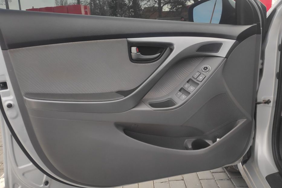 Продам Hyundai Elantra 2013 года в Николаеве