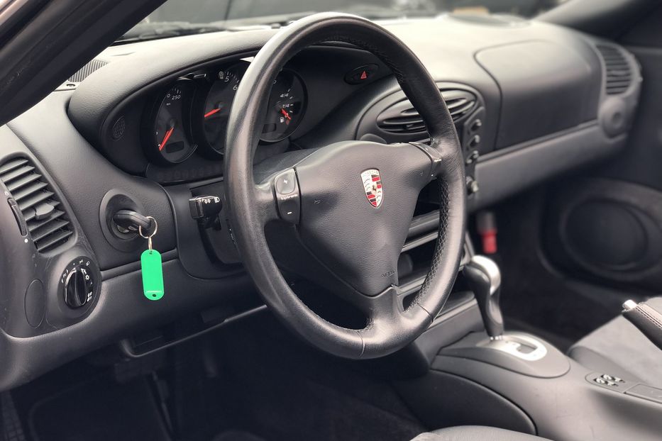 Продам Porsche Boxster 2001 года в Киеве