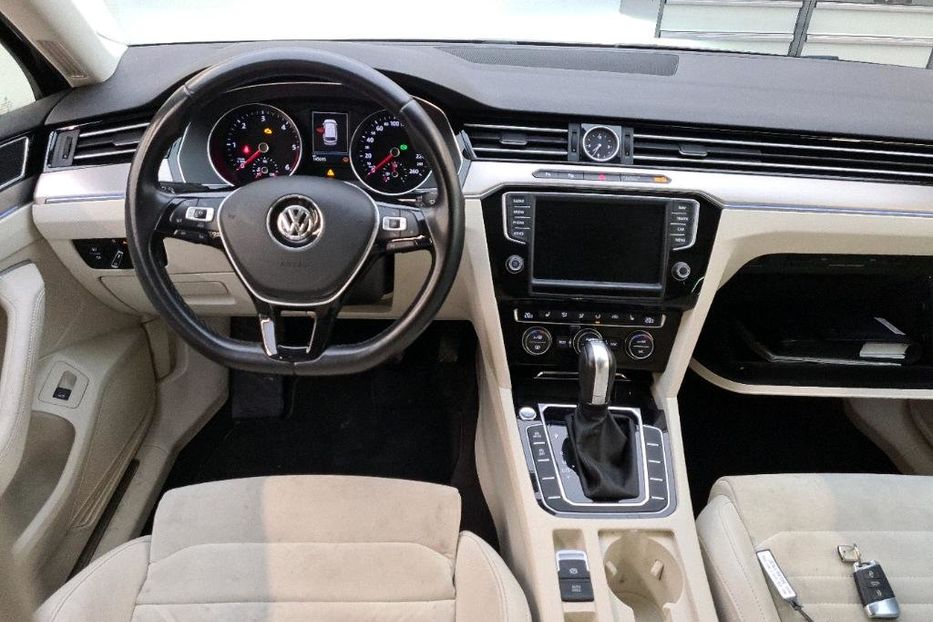 Продам Volkswagen Passat B8 В ПОЛЬЩІ HIGHLINE  FUL LED  2017 года в Львове