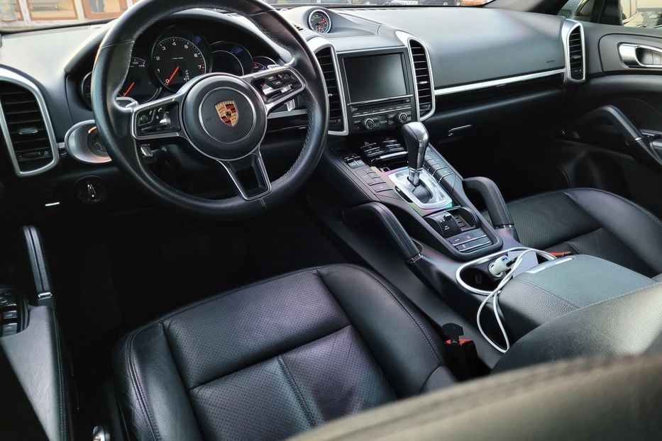 Продам Porsche Cayenne 2016 года в Одессе