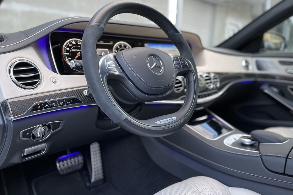 Продам Mercedes-Benz S-Class 63 AMG 4MATIC  2013 года в Киеве