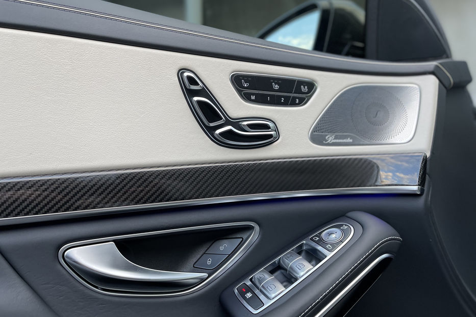 Продам Mercedes-Benz S-Class 63 AMG 4MATIC  2013 года в Киеве