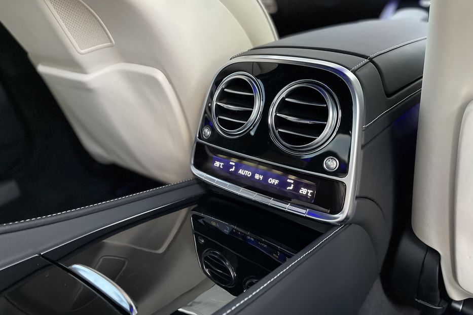 Продам Mercedes-Benz S-Class 63 AMG 4MATIC  2013 года в Киеве