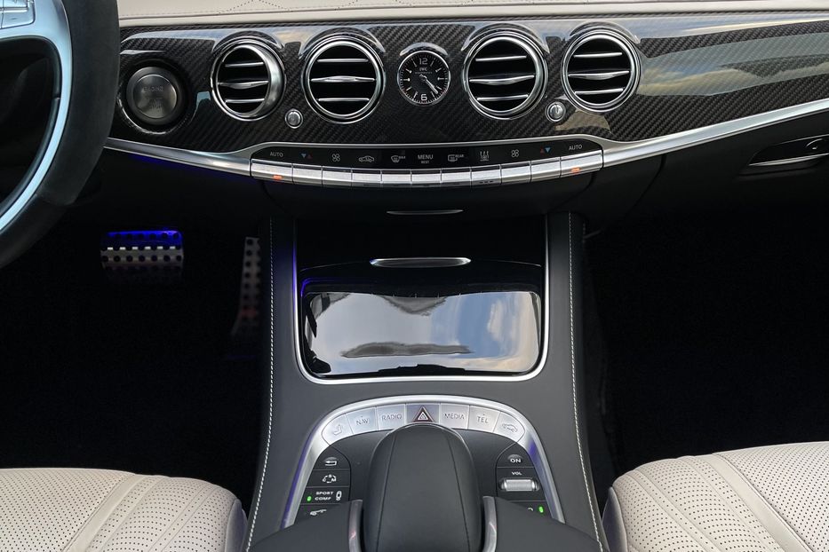Продам Mercedes-Benz S-Class 63 AMG 4MATIC  2013 года в Киеве
