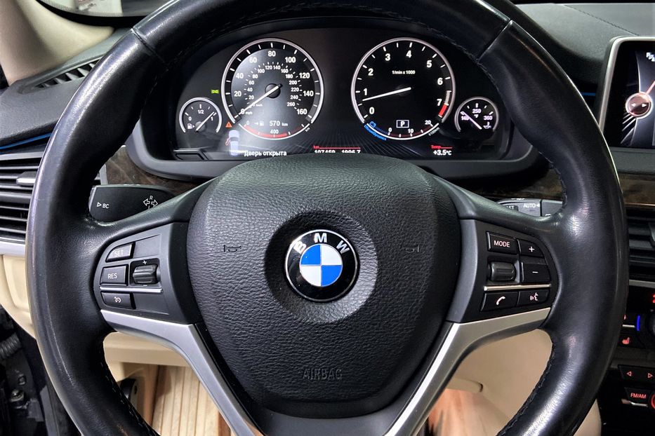 Продам BMW X5 2015 года в Одессе