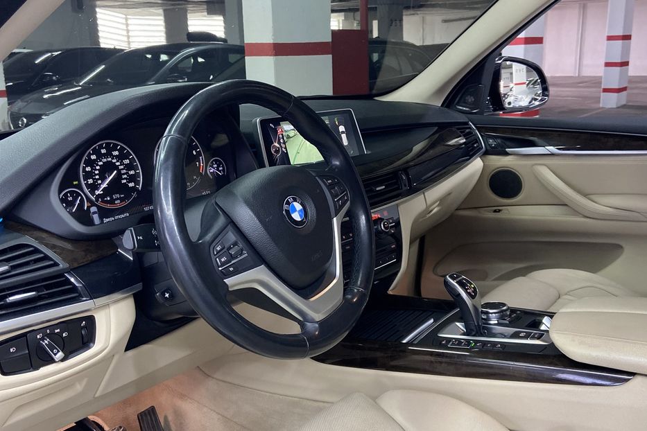 Продам BMW X5 2015 года в Одессе