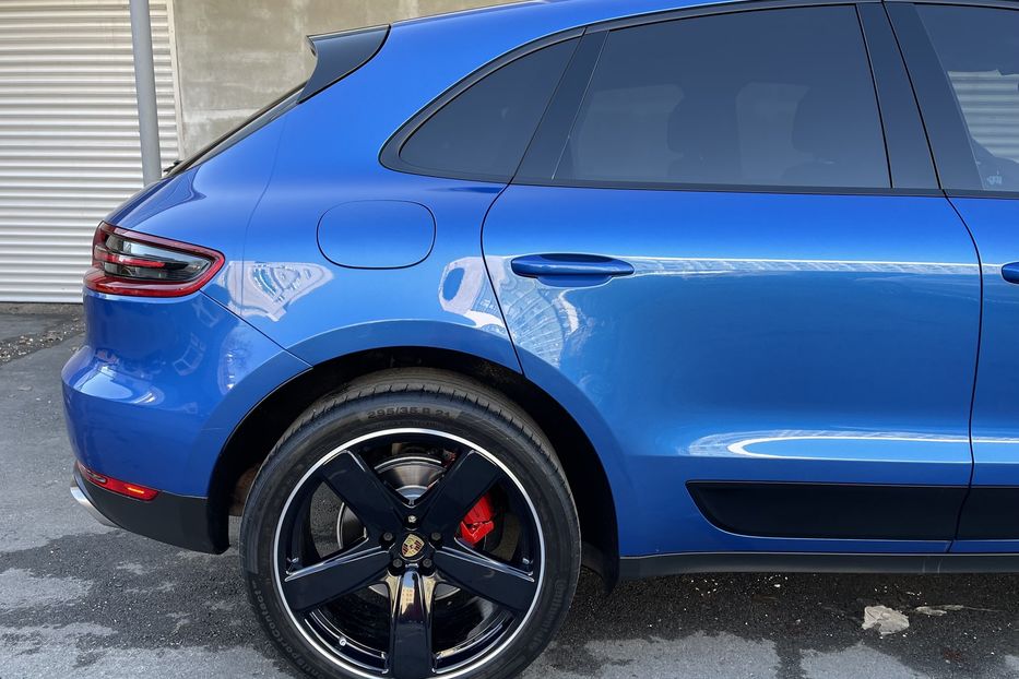 Продам Porsche Macan 2017 года в Киеве