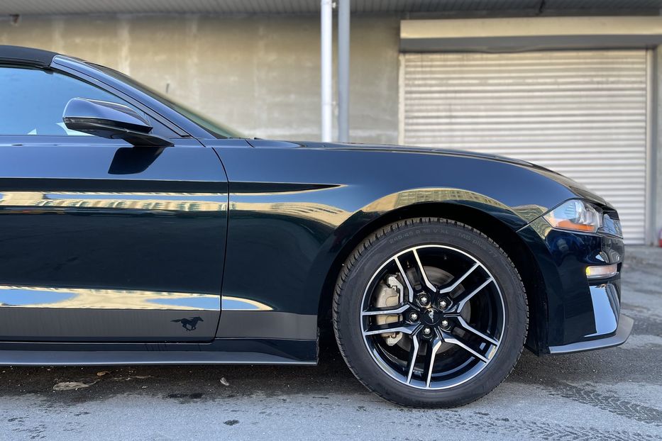 Продам Ford Mustang Cabrio 2019 года в Киеве