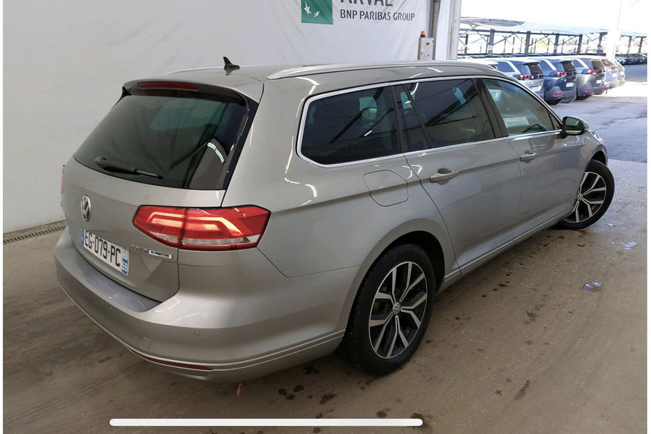 Продам Volkswagen Passat B8 2016 года в Львове