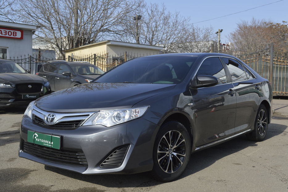 Продам Toyota Camry LE 2014 года в Одессе