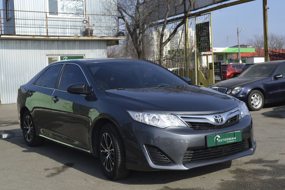 Продам Toyota Camry LE 2014 года в Одессе