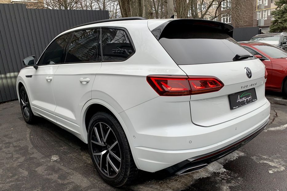 Продам Volkswagen Touareg R-line 2021 года в Киеве