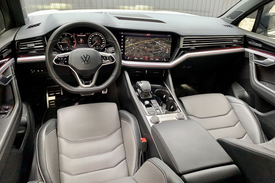 Продам Volkswagen Touareg R-line 2021 года в Киеве