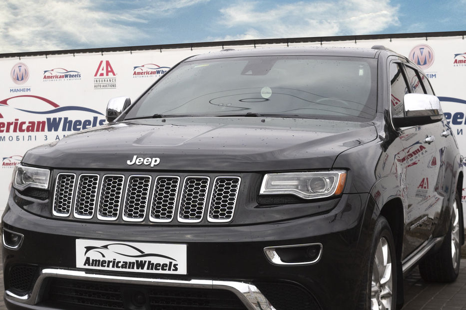 Продам Jeep Grand Cherokee SUMMIT 2014 года в Черновцах