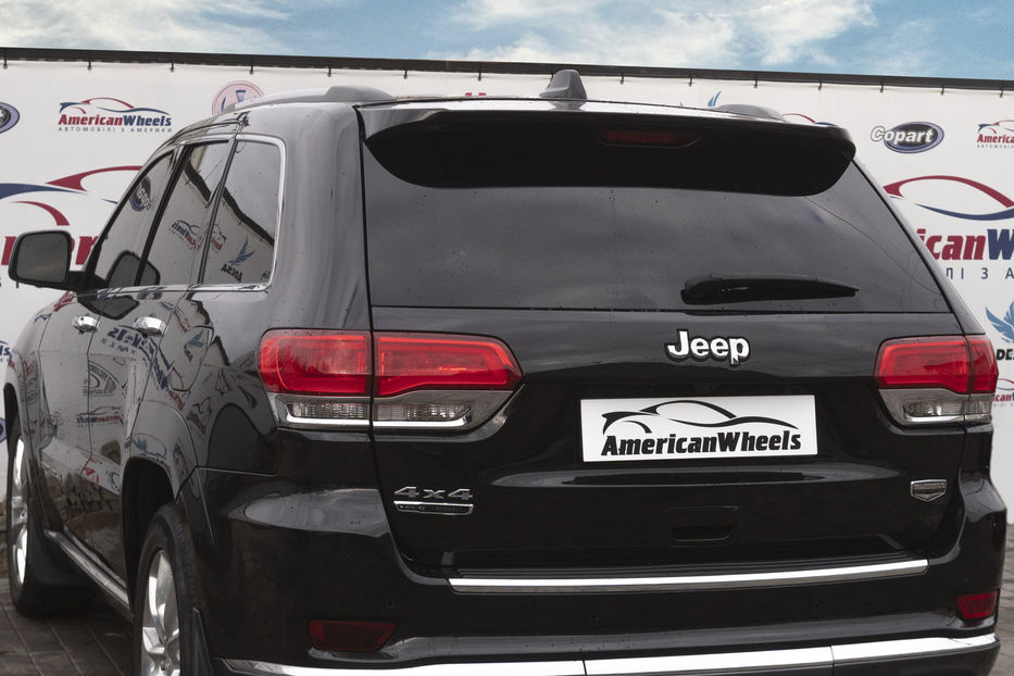 Продам Jeep Grand Cherokee SUMMIT 2014 года в Черновцах