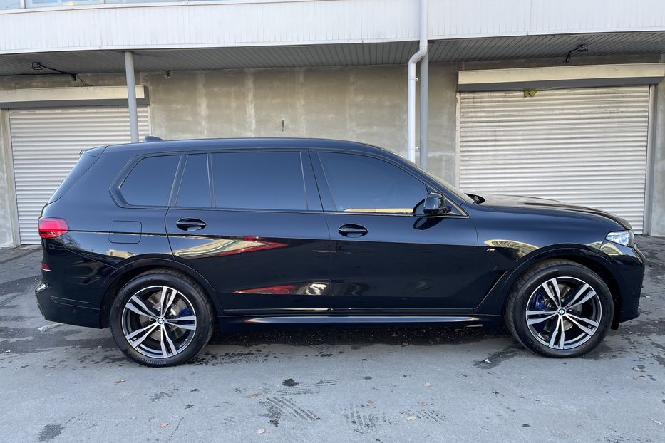 Продам BMW X7 M50i 2019 года в Киеве