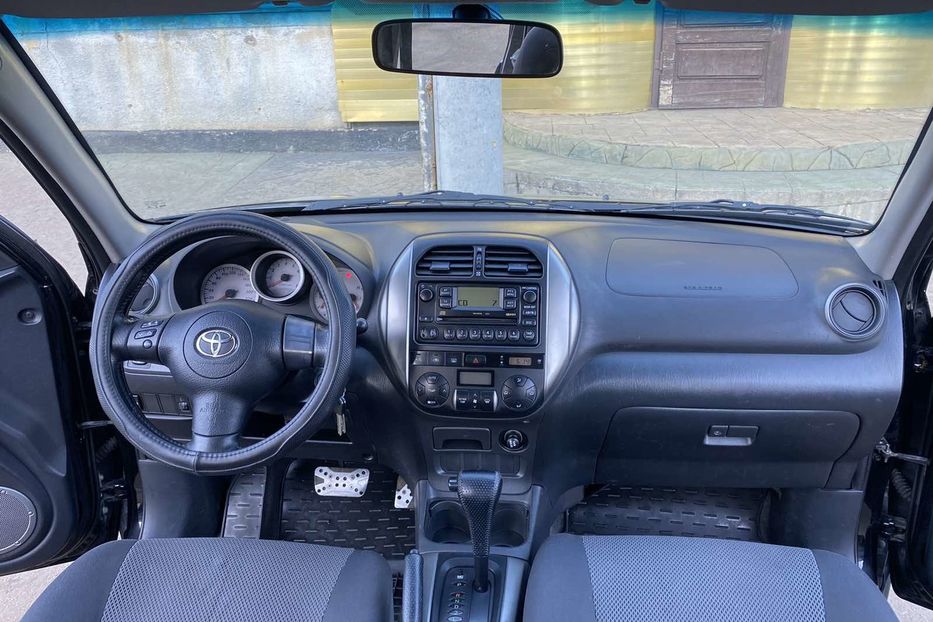 Продам Toyota Rav 4 2004 года в Одессе