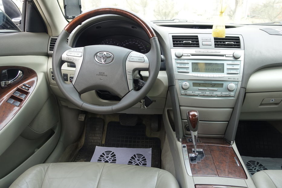 Продам Toyota Camry 2007 года в Одессе