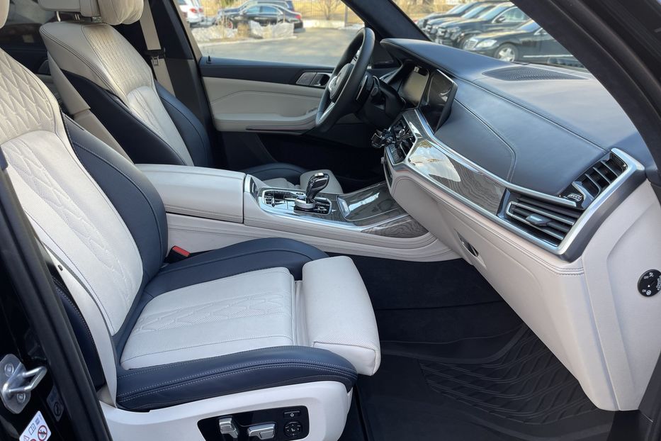 Продам BMW X7 Individual 2019 года в Киеве