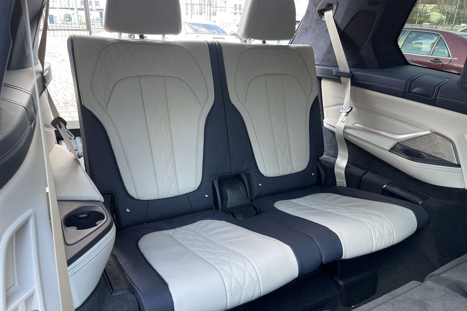 Продам BMW X7 Individual 2019 года в Киеве