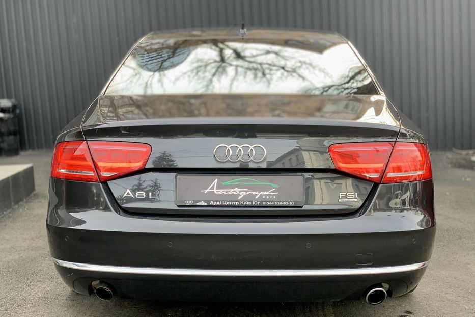 Продам Audi A8 Official 2011 года в Киеве