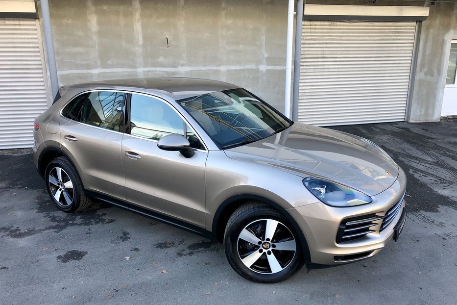 Продам Porsche Cayenne 2018 года в Киеве