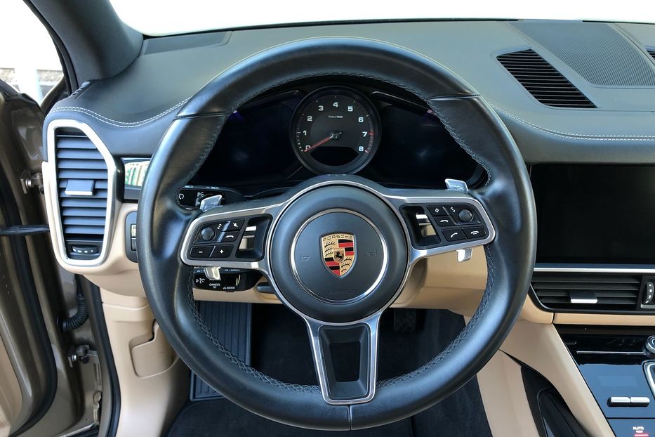 Продам Porsche Cayenne 2018 года в Киеве