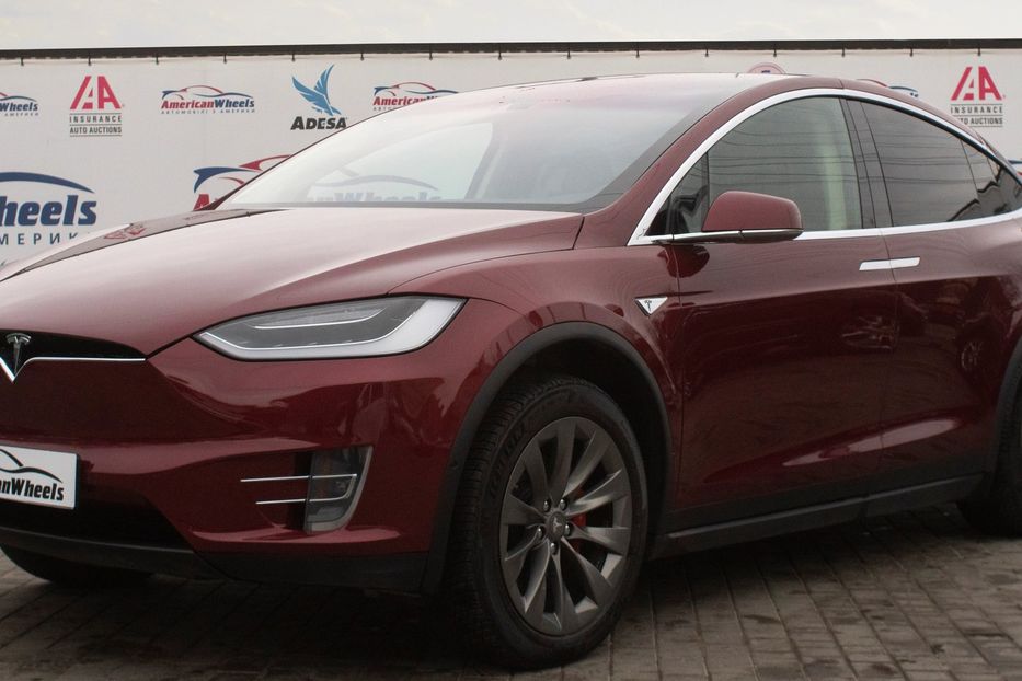 Продам Tesla Model X P90D SIGNATURE RED 2016 года в Черновцах