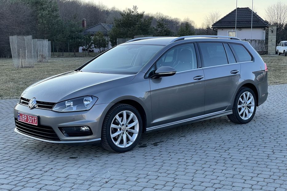 Продам Volkswagen Golf VII Highline R-Line 2016 года в Львове