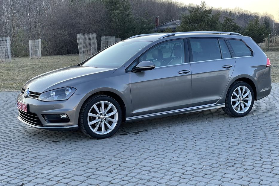 Продам Volkswagen Golf VII Highline R-Line 2016 года в Львове