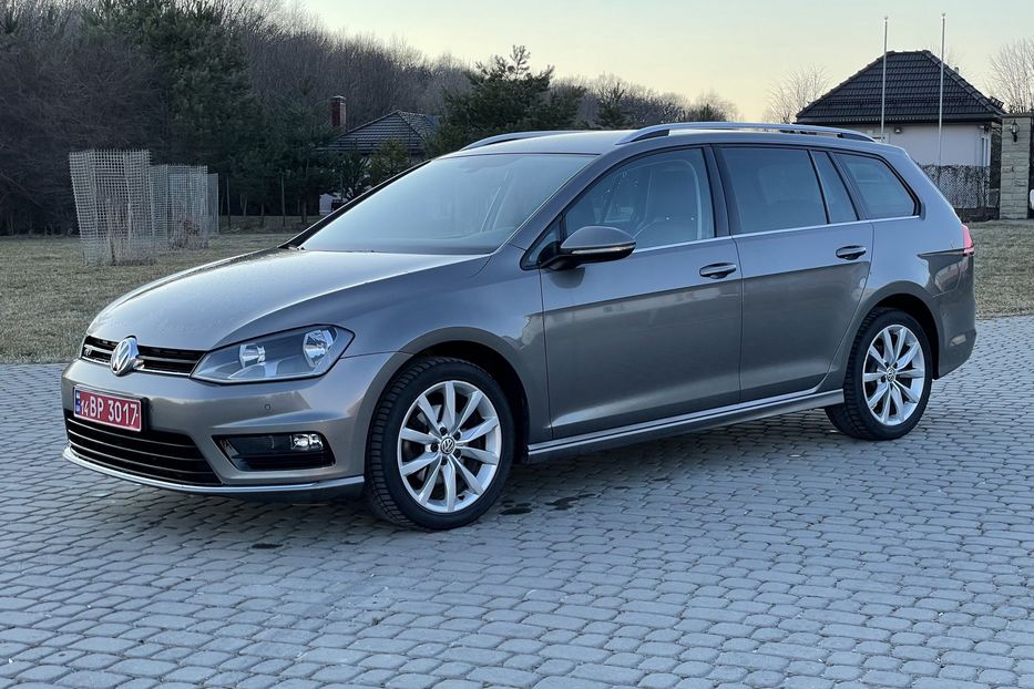 Продам Volkswagen Golf VII Highline R-Line 2016 года в Львове