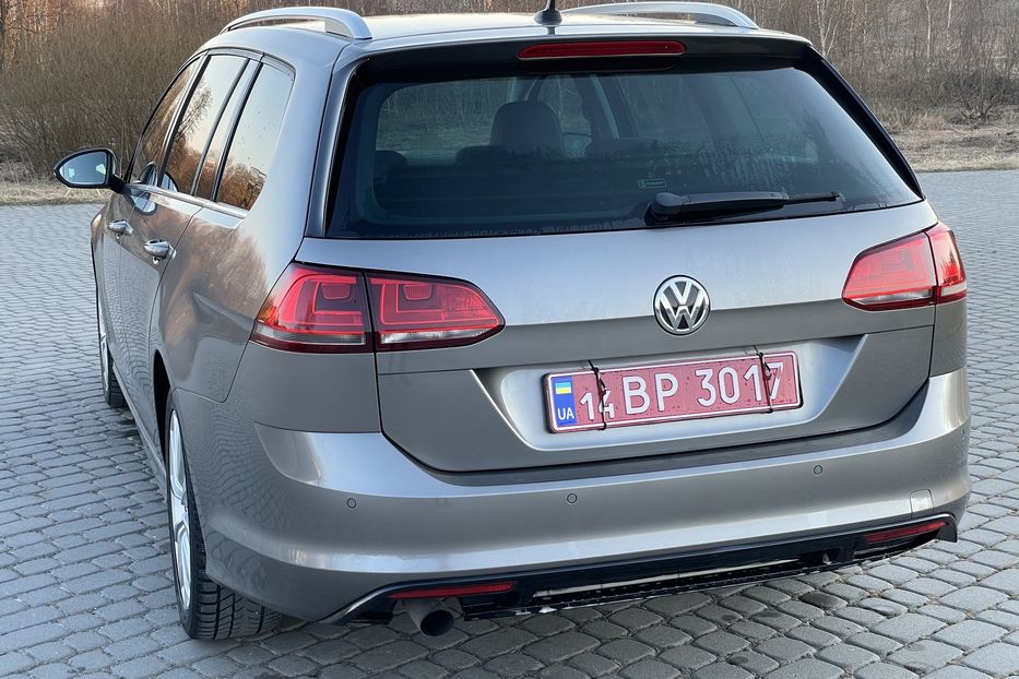 Продам Volkswagen Golf VII Highline R-Line 2016 года в Львове