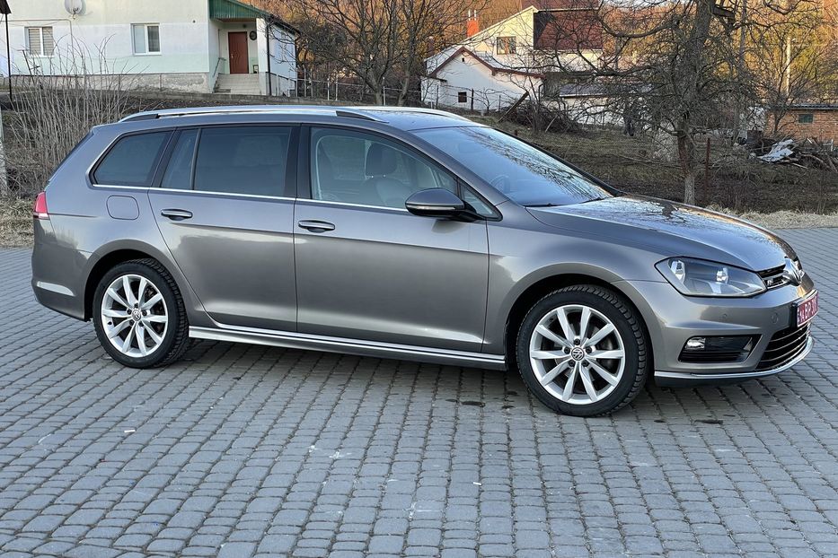 Продам Volkswagen Golf VII Highline R-Line 2016 года в Львове