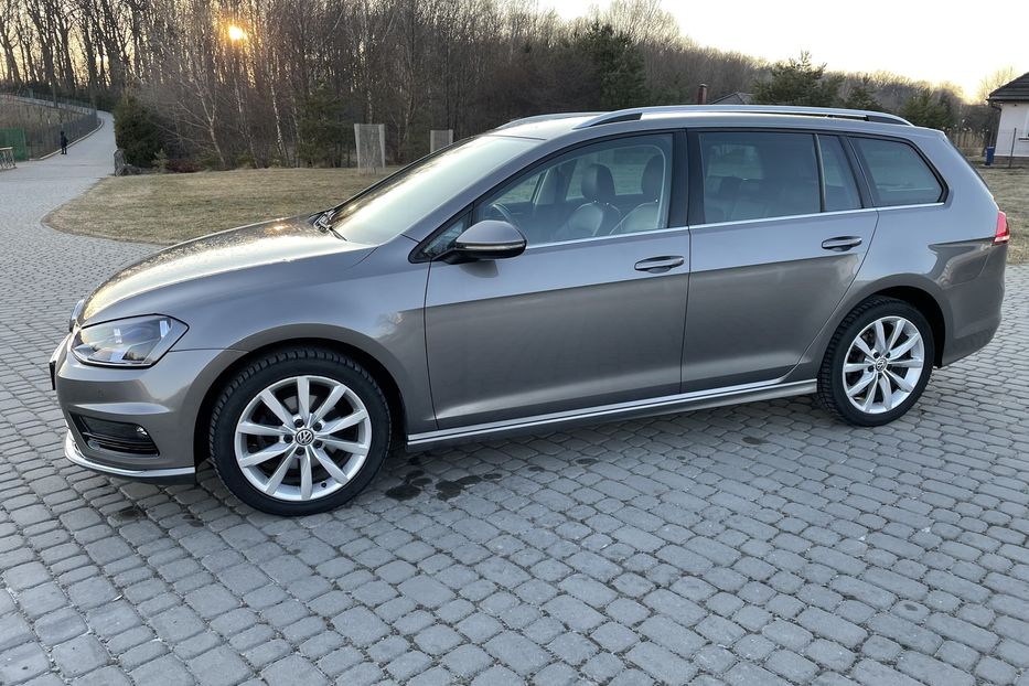 Продам Volkswagen Golf VII Highline R-Line 2016 года в Львове