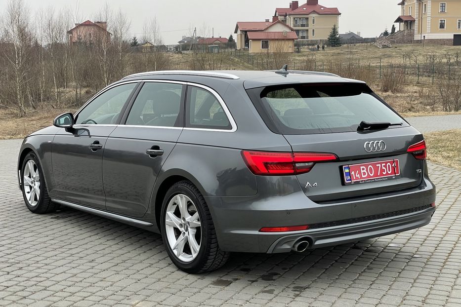 Продам Audi A4 Avant Ultra S LINE 2016 года в Львове