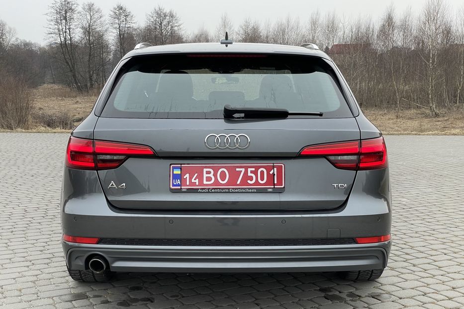 Продам Audi A4 Avant Ultra S LINE 2016 года в Львове