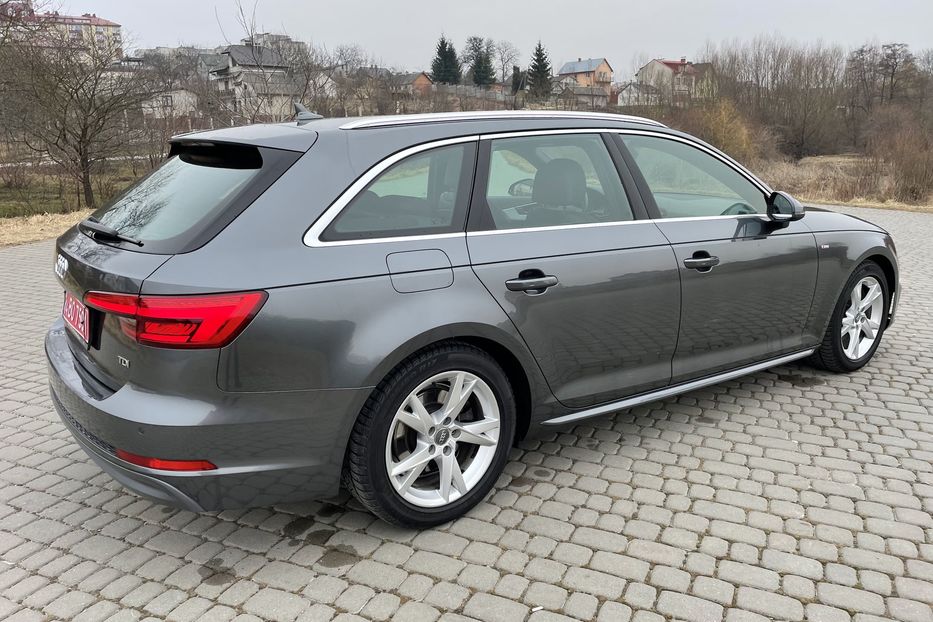 Продам Audi A4 Avant Ultra S LINE 2016 года в Львове