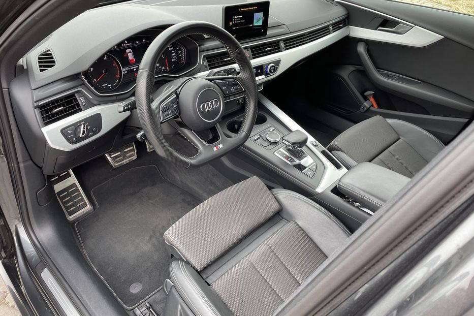 Продам Audi A4 Avant Ultra S LINE 2016 года в Львове