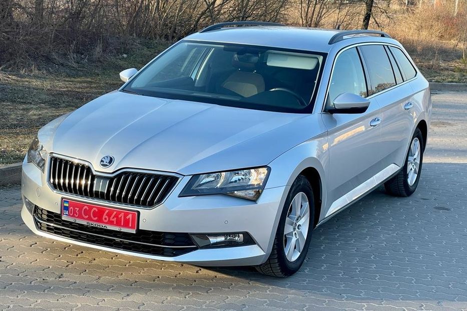 Продам Skoda Superb АВТО В УКРАЇНІ НЕ МАЛЬОВАНЕ  2016 года в Львове