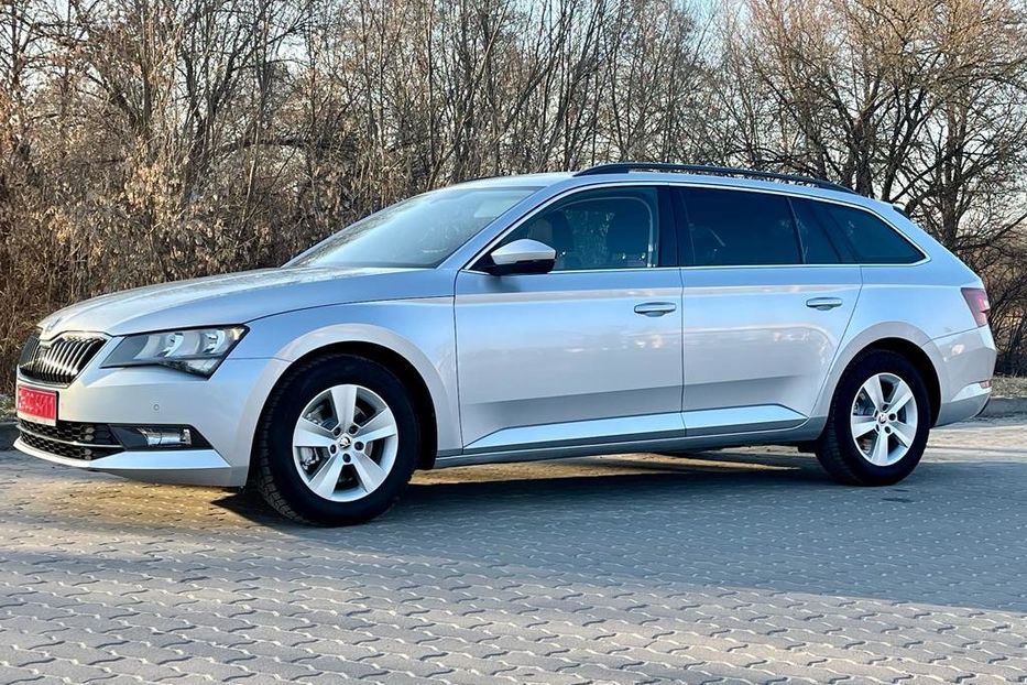 Продам Skoda Superb АВТО В УКРАЇНІ НЕ МАЛЬОВАНЕ  2016 года в Львове