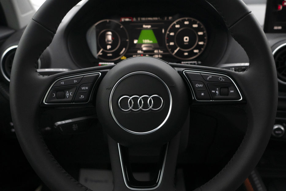 Продам Audi Q2 L e-tron 2020 года в Черновцах