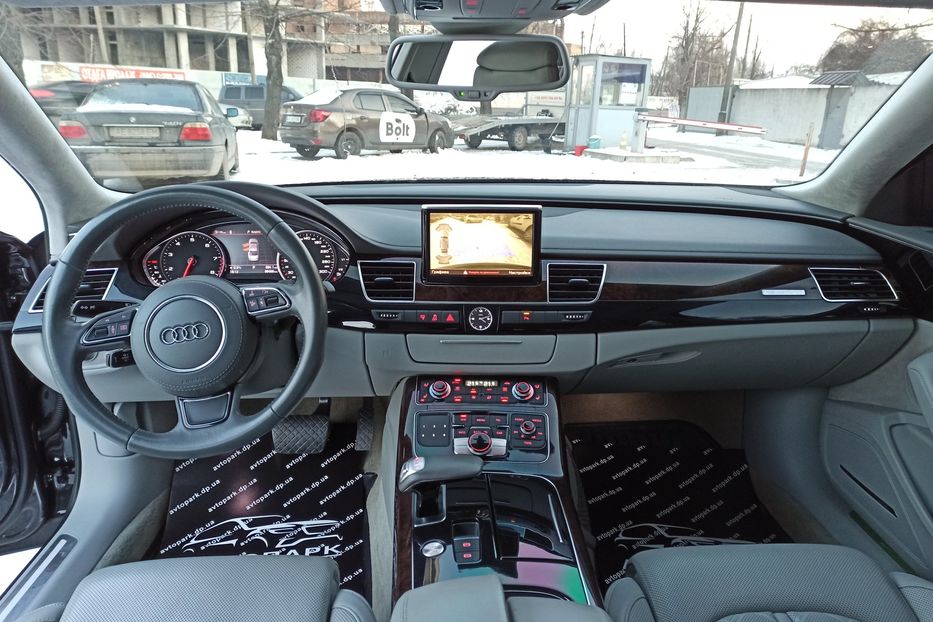 Продам Audi A8 2010 года в Днепре