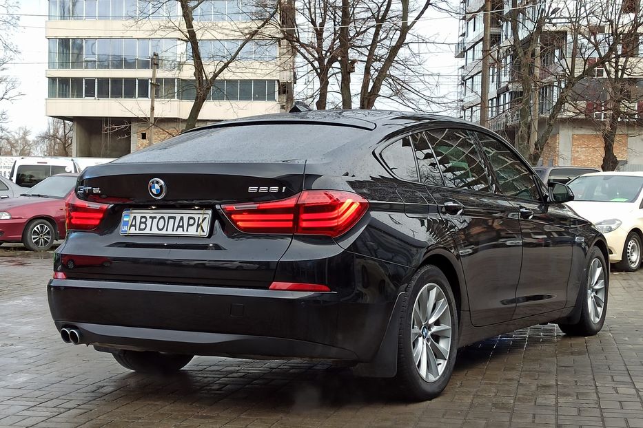 Продам BMW 528 i GT 2017 года в Днепре