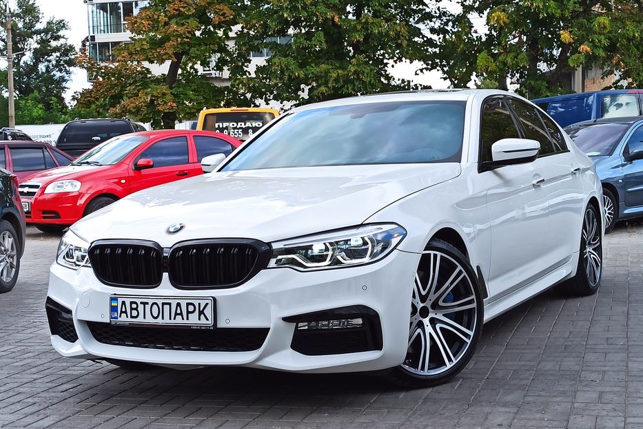 Продам BMW 540 2017 года в Днепре