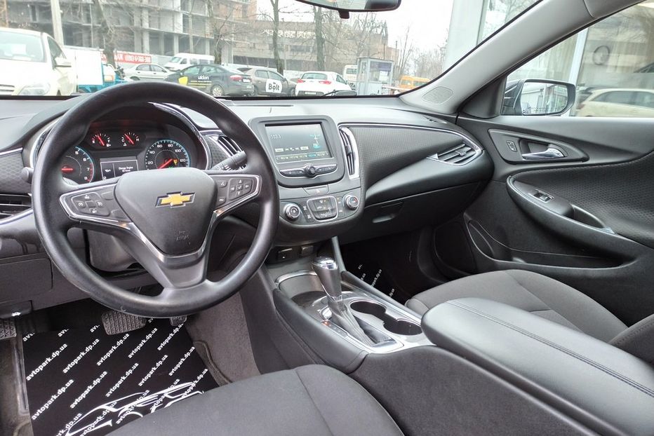 Продам Chevrolet Malibu LT 2017 года в Днепре