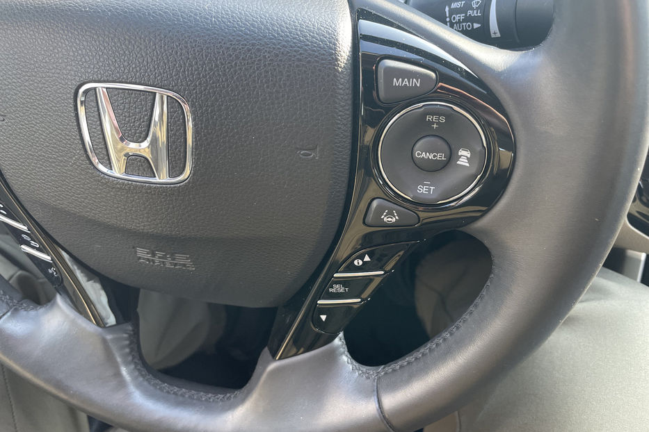Продам Honda Accord Touring 2017 года в Днепре