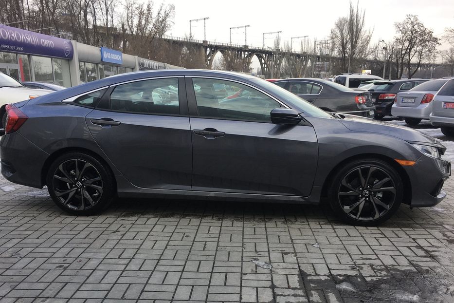 Продам Honda Civic SPORT 2020 года в Днепре